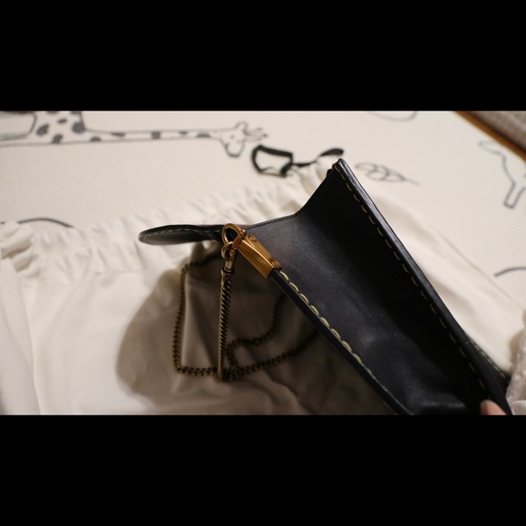 Classic Celine Calfskin CLUTCH with extra add on Chain - Picture 5 of 6